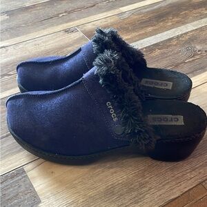 CROCS Women's Navy Mules with Faux Fur Trim